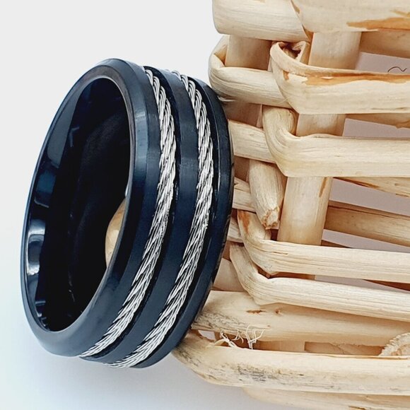 "Rope Inlay Black Titanium Wedding Ring, GALTUN553 - Picture 2 of 6